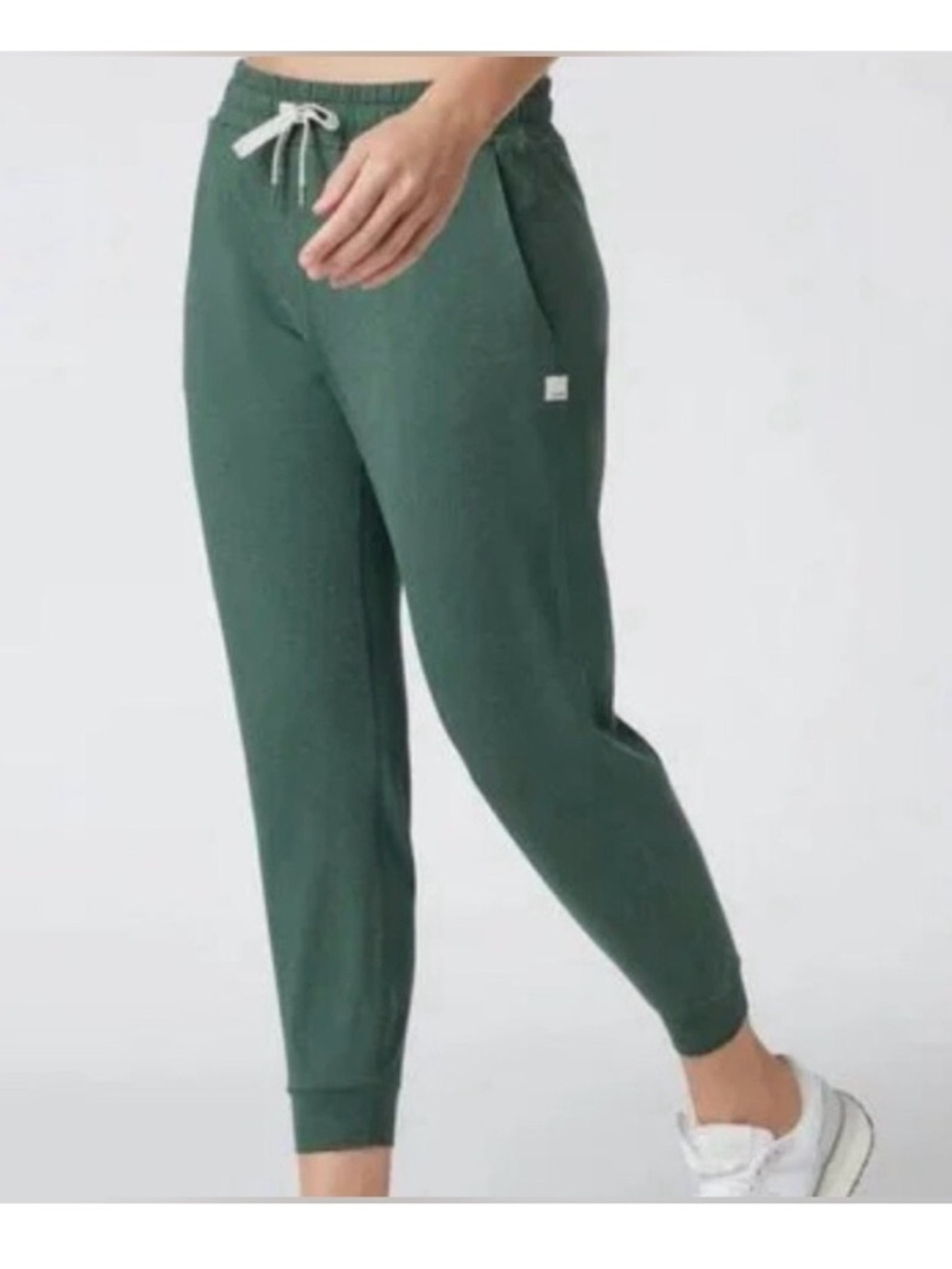 Women’s Vuori Joggers - Picture 2 of 4